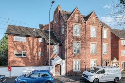 2 bedroom duplex for sale, Henwick Road, Worcester, WR2 5NT