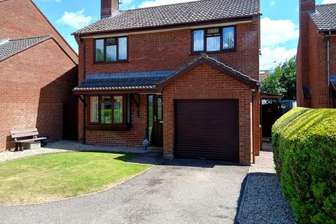 Rose Close, Tiverton, EX16
