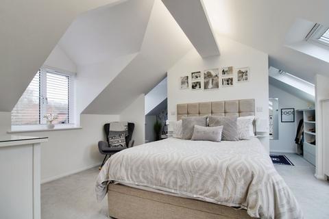 4 bedroom detached house for sale, Magdalen Road, Swindon SN4