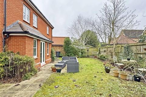 68 Chestnut Avenue, Great Notley, Braintree, CM77 7YJ