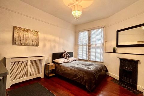 3 bedroom apartment for sale, Hillfield Park, London, N10