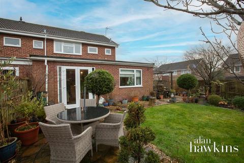 3 bedroom semi-detached house for sale, Branscombe Drive, Royal Wootton Bassett