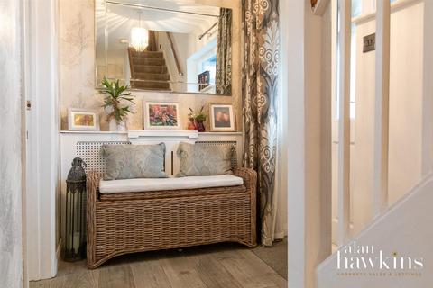 16 Branscombe Drive, Wootton Bassett, Swindon, SN4 8HP