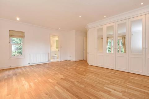 5 bedroom detached house for sale, Grange Place, Stompond Lane, Walton-On-Thames, KT12