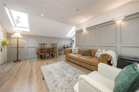 Flat 6, 67 Strathmore Road, Teddington, TW11 8UH