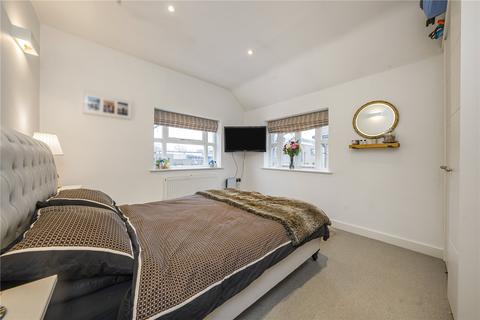 Flat 6, 67 Strathmore Road, Teddington, TW11 8UH