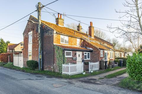 2 bedroom cottage for sale, Fakenham Road, Great Ryburgh, NR21