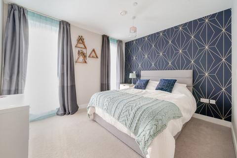 2 bedroom apartment for sale, Trinity Way, London