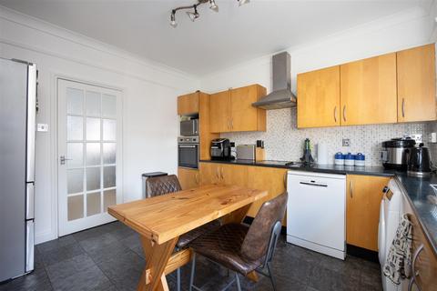1 Drynham Road, Trowbridge, BA14 0PE