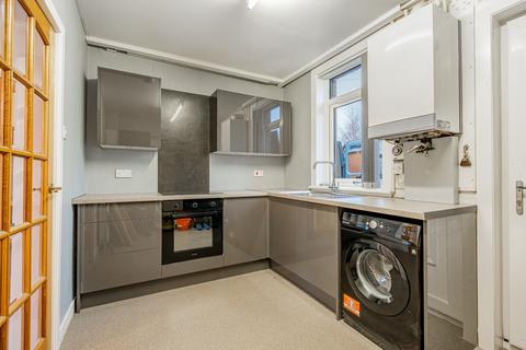 2 bedroom ground floor flat to rent, South Marshall Street, Falkirk, Stirlingshire, FK3 8LP