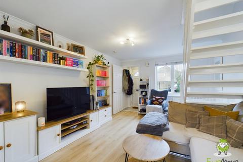 32 Alderwood, Chineham, Basingstoke, RG24 8TU
