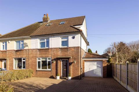 4 bedroom semi-detached house for sale, Carrfield Road, Leeds LS15