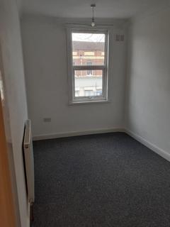 2 bedroom flat to rent, Barkers Butts Lane, Coundon, Coventry, CV6