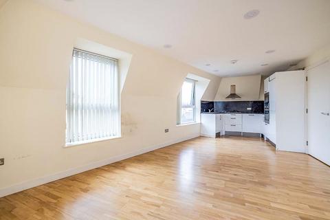 2 bedroom flat for sale, Attenborough Court, Watford WD19