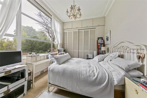 54d Hampton Road, Teddington, TW11 0JX