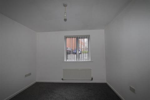 1 bedroom apartment to rent, Wyre Close, Bradford