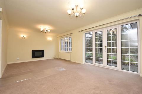 4 bedroom detached house for sale, Wykeham Drive, Basingstoke RG23