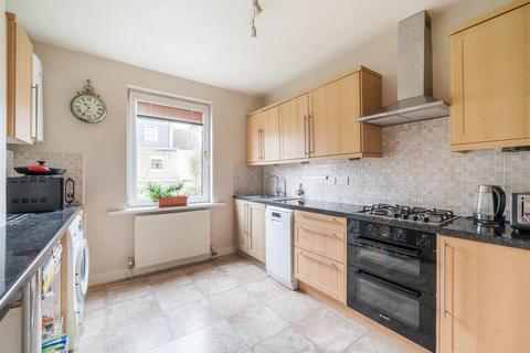 2 bedroom duplex for sale, Douglas Road, London, NW6