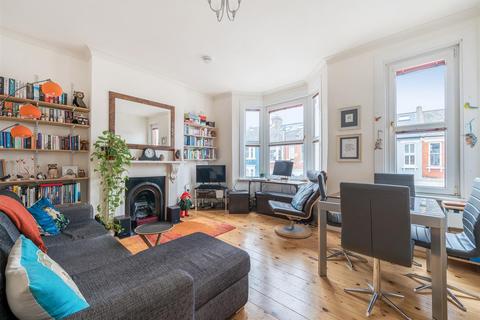 2 bedroom duplex for sale, Douglas Road, London, NW6