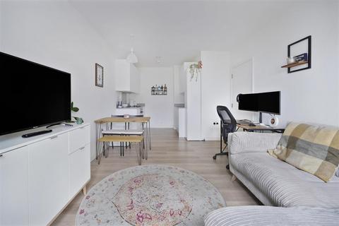 1 bedroom apartment for sale, 18 Apple Tree Road, London N17