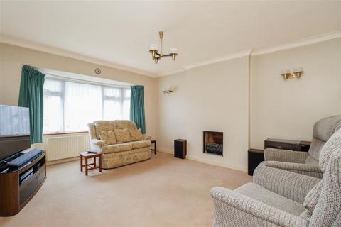 3 bedroom detached bungalow for sale, Cootes Avenue, Horsham