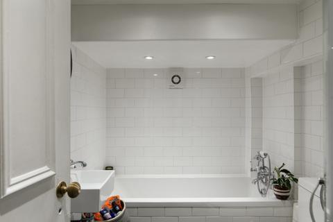 2 bedroom flat for sale, Waller Rd, Telegraph Hill, New Cross, SE14