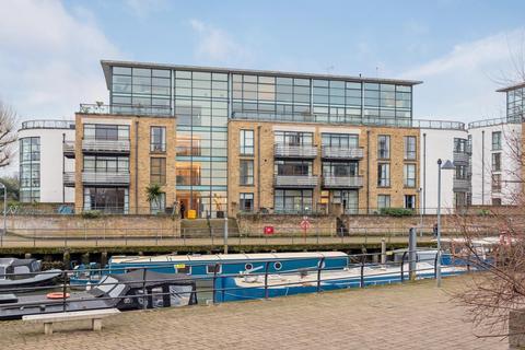 Point Wharf Lane, Brentford, TW8