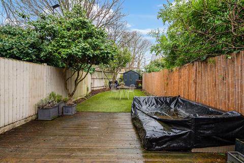 21 Grosvenor Road, Brentford, TW8 0NW