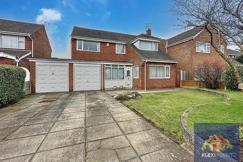 Gleneagles Drive, Southport PR8