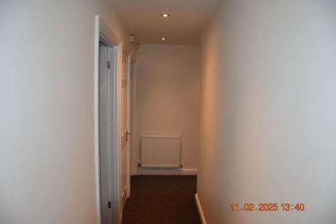 2 bedroom flat to rent, Church Street, Wellingborough NN8