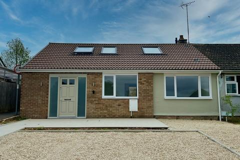 4 bedroom bungalow to rent, Tinglesfield, Stratton, Cirencester, Gloucestershire, GL7