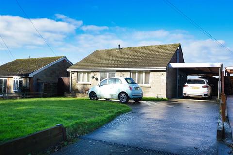 2 bedroom detached bungalow for sale, HAVENSTREET VILLAGE