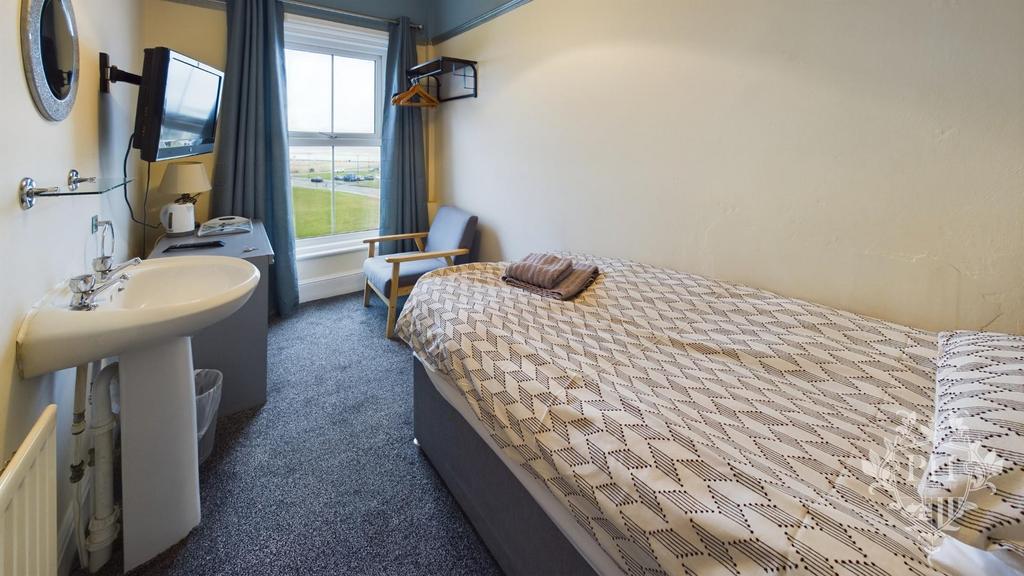 Bedroom nine
