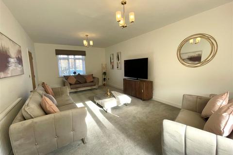 4 bedroom detached house for sale, Celandine Close, Sandbach