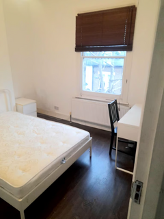 1 bedroom in a house share to rent, Shorrolds Road, London SW6