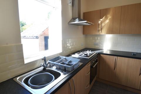 5 bedroom townhouse to rent, Trent Boulevard, West Bridgford NG2