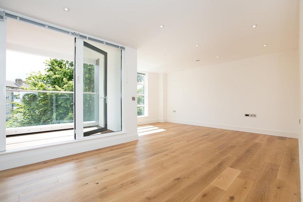 Living Room .jpg