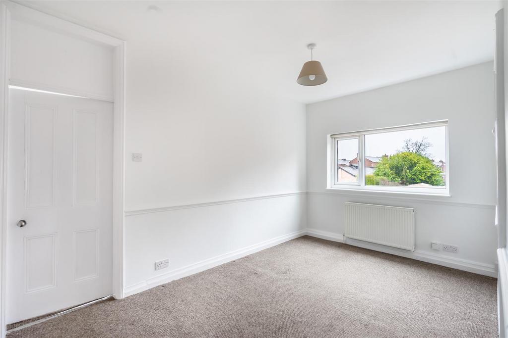 Flat 2 Moorland Street-4.jpg