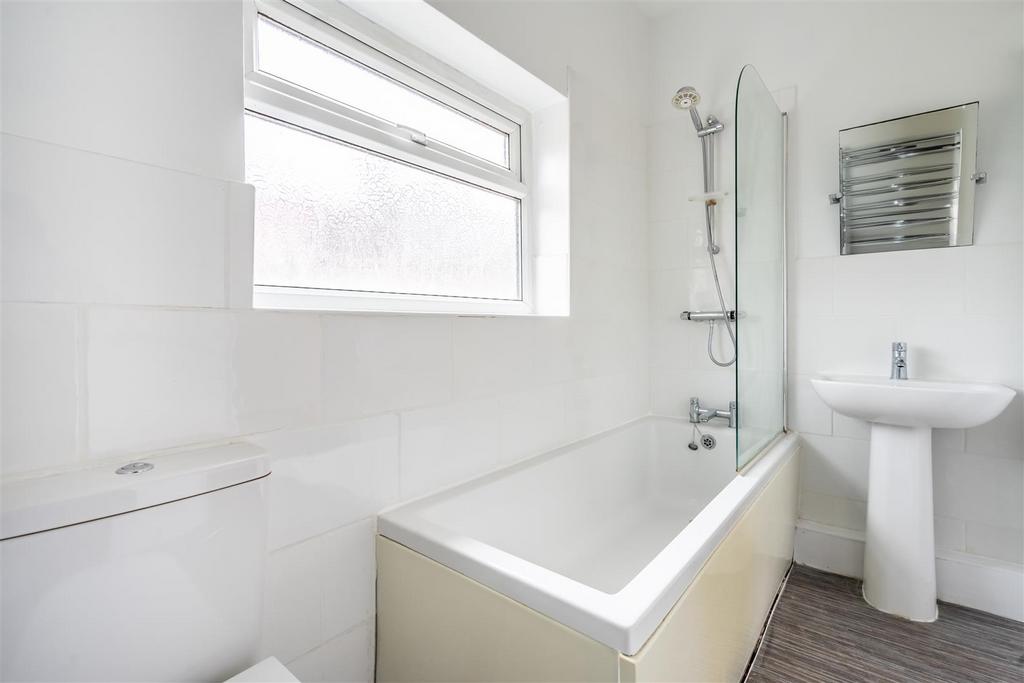 Flat 2 Moorland Street-8.jpg