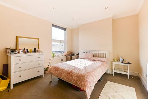 2 bedroom flat for sale, Sudbourne Road, Brixton, London, SW2