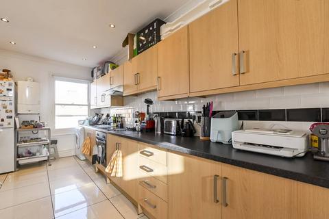 2 bedroom flat for sale, Sudbourne Road, Brixton, London, SW2