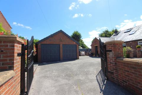2 Carr Lane, Hambleton, Poulton-le-fylde, FY6 9AZ