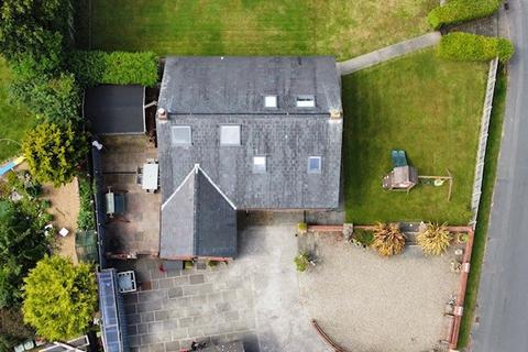 2 Carr Lane, Hambleton, Poulton-le-fylde, FY6 9AZ