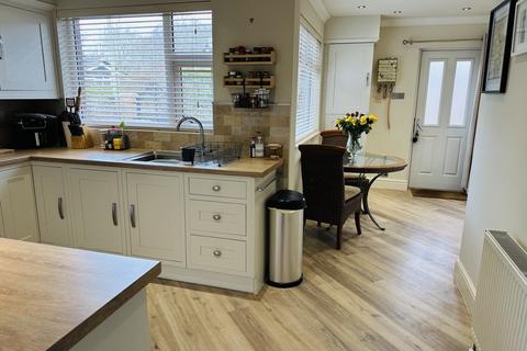 2 Carr Lane, Hambleton, Poulton-le-fylde, FY6 9AZ
