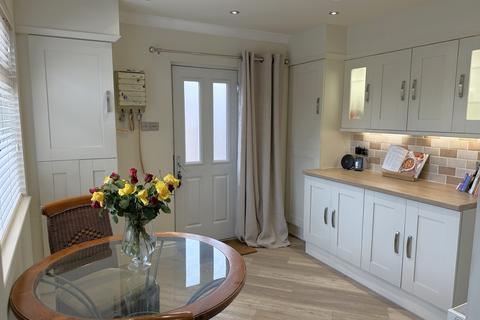 2 Carr Lane, Hambleton, Poulton-le-fylde, FY6 9AZ