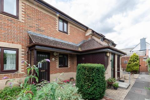 2 bedroom retirement property for sale, The Mulberrys, Royal Wootton Bassett, Swindon