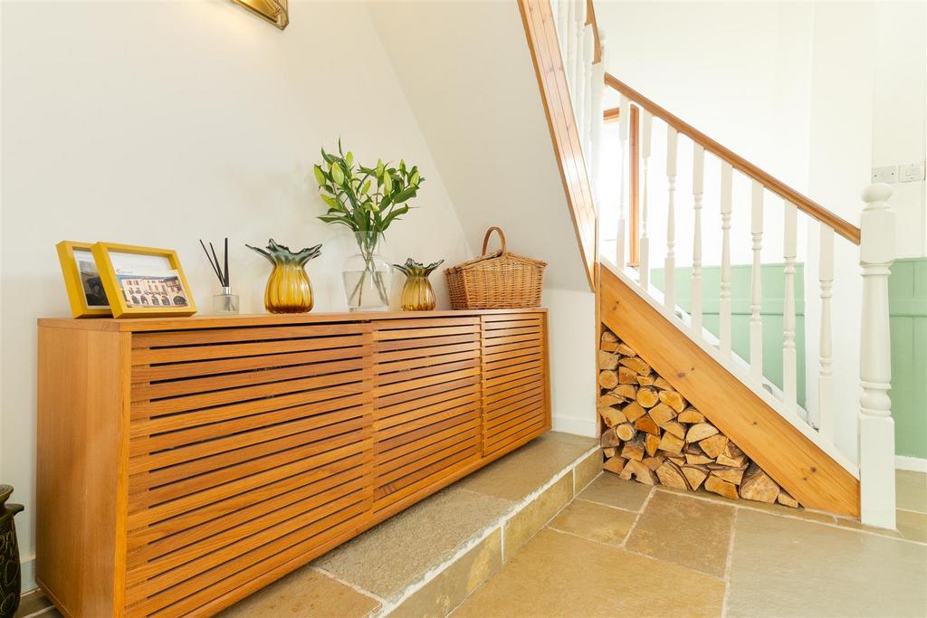 Dining Room.jpg