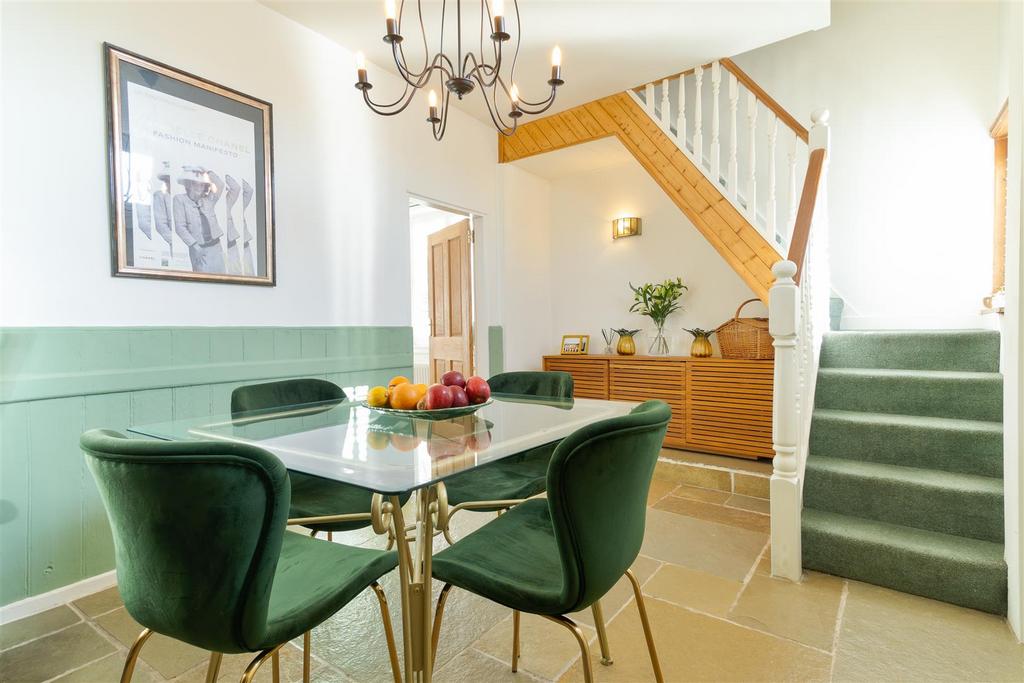 Dining Room..jpg