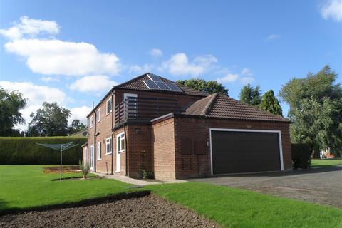 4 bedroom detached house for sale, Croeswylan Lane, Oswestry