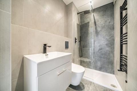 Studio for sale, Powell Road, London E5